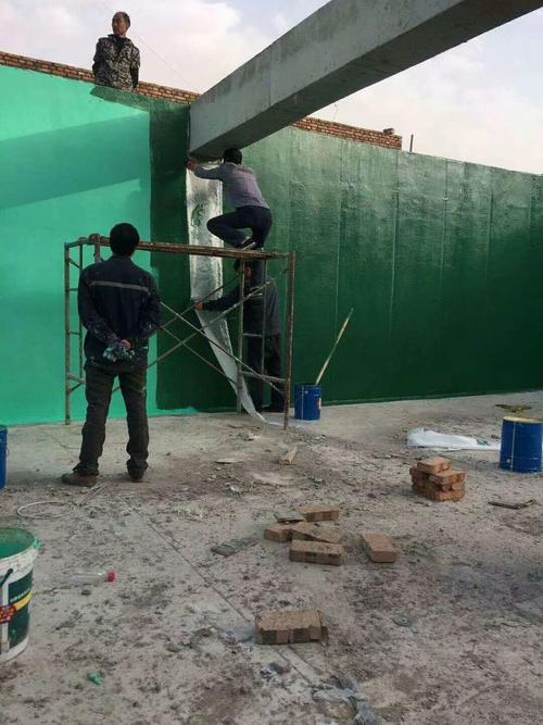 河东区街道针对老旧车间地面普遍存在的起砂、裂缝问题